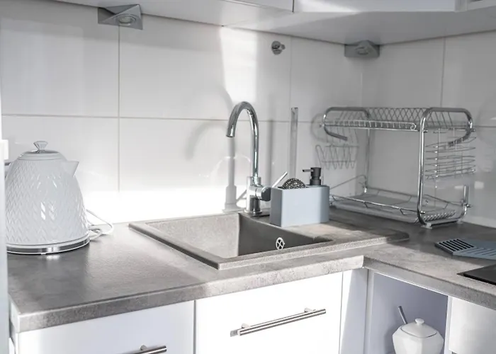 Apartly - Wyszynskiego Z Loggia Апартаменты *